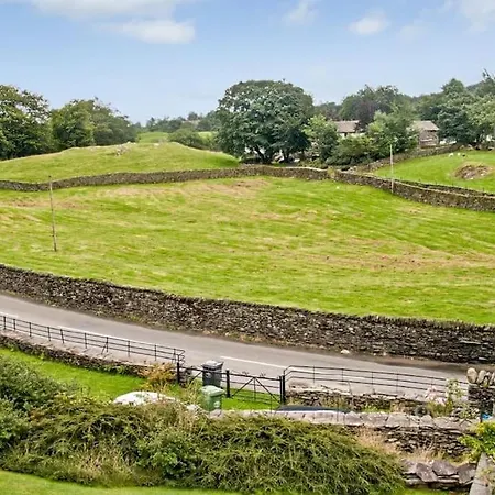Stylish Retreat In Langdale Holiday home